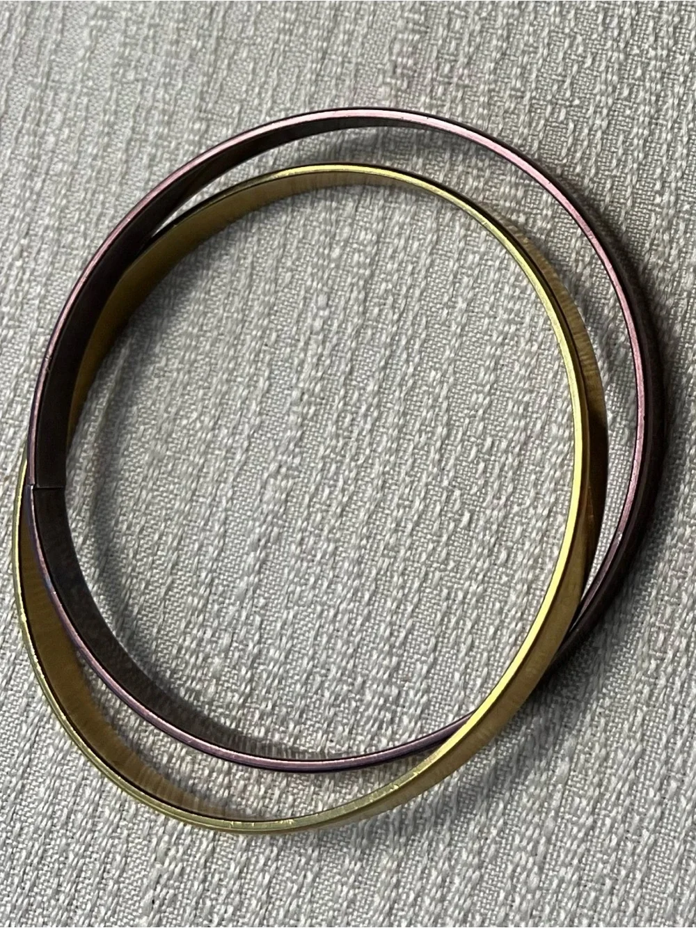 Set of Two Thin Metal Bangles in Gold and Brown